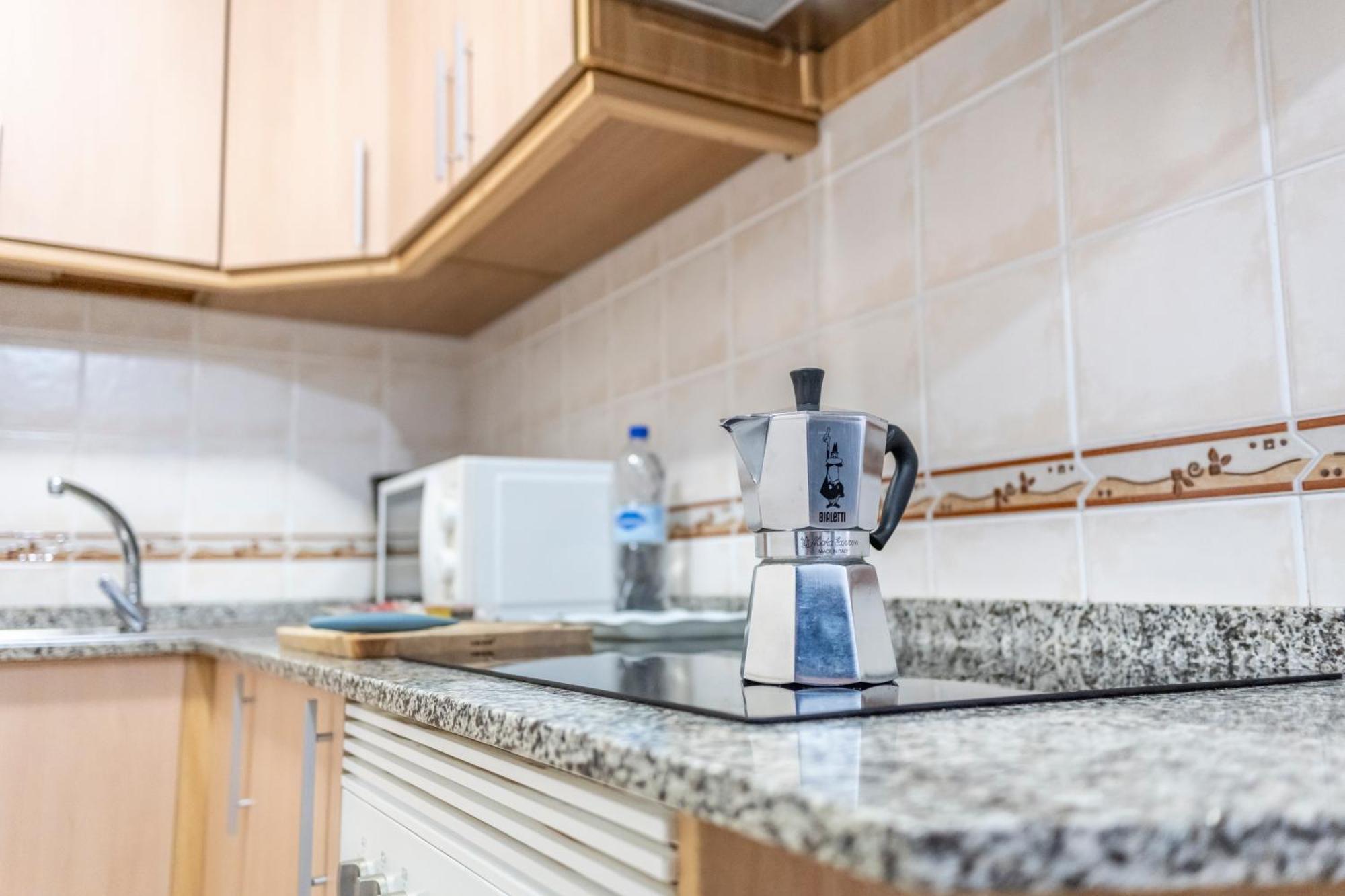 Yesenia Vv Airport Apartment El Matorral Bagian luar foto