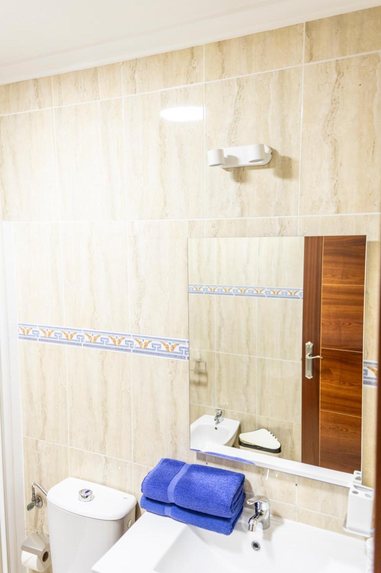 Yesenia Vv Airport Apartment El Matorral Bagian luar foto