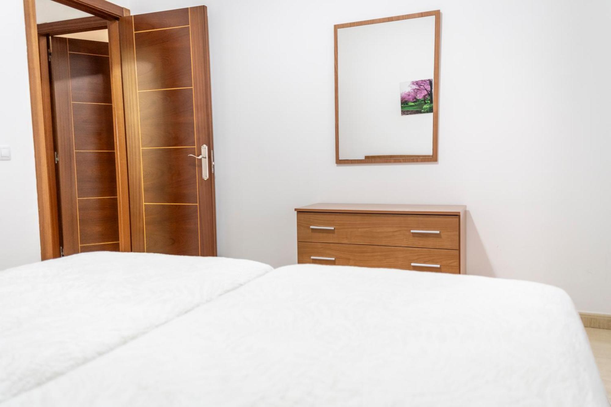Yesenia Vv Airport Apartment El Matorral Bagian luar foto