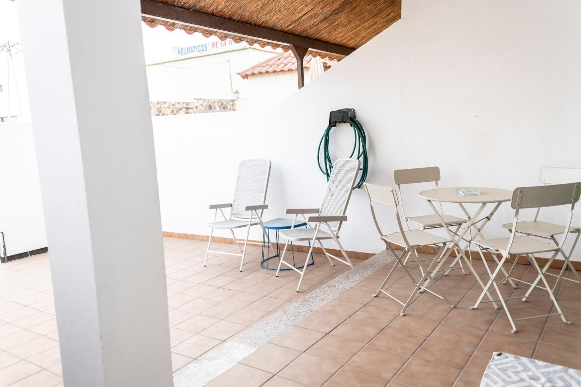 Yesenia Vv Airport Apartment El Matorral Bagian luar foto