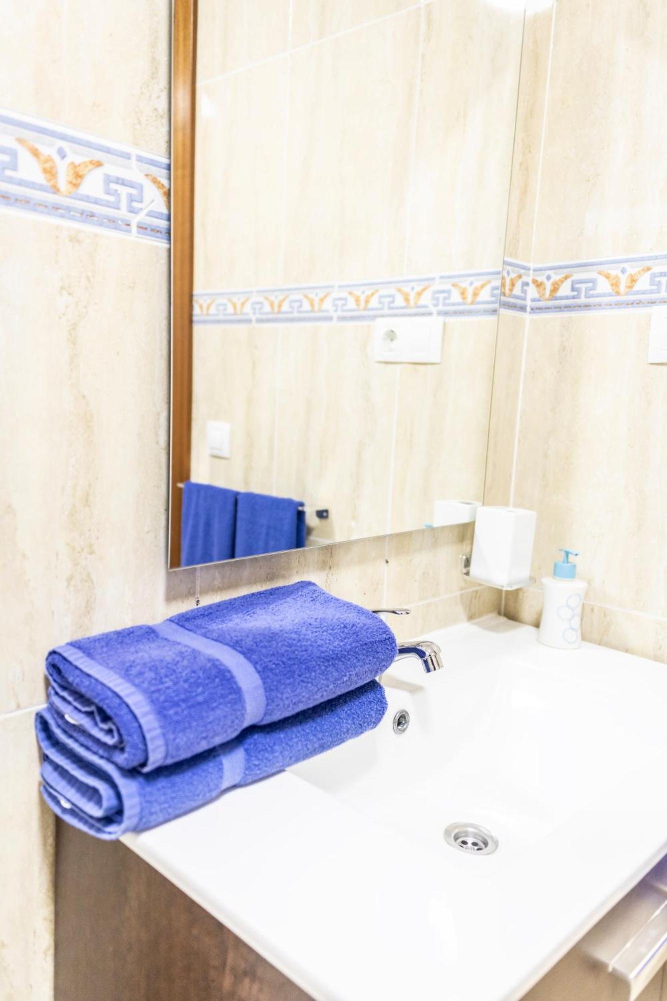 Yesenia Vv Airport Apartment El Matorral Bagian luar foto